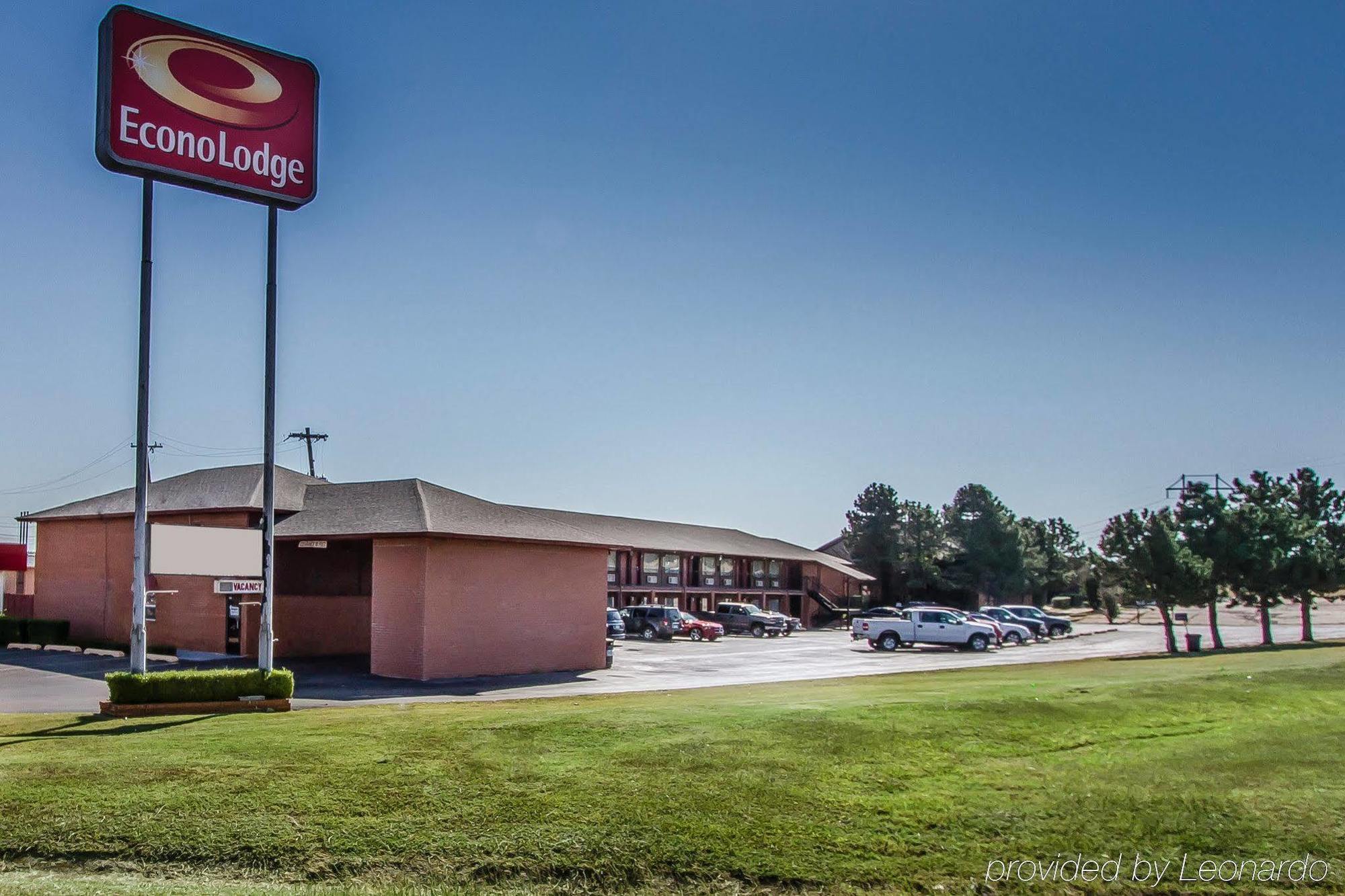 Econo Lodge Purcell Exterior photo